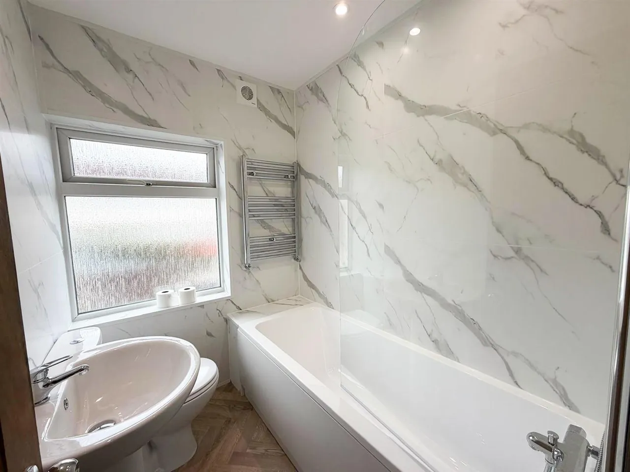 Birchwood Road, Low Utley, Keighley, BD20 6BX, photo 11