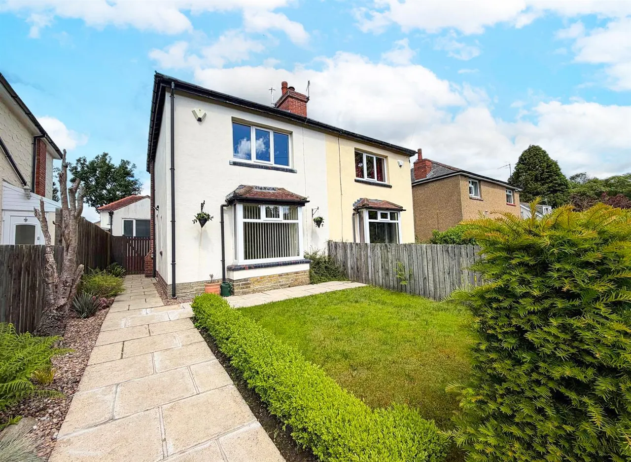 2 bed house for sale — Birchwood Road, Low Utley, Keighley, BD20 6BX