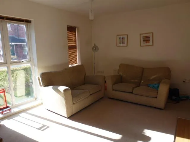 Holywell Drive, Warrington, WA1, photo 7