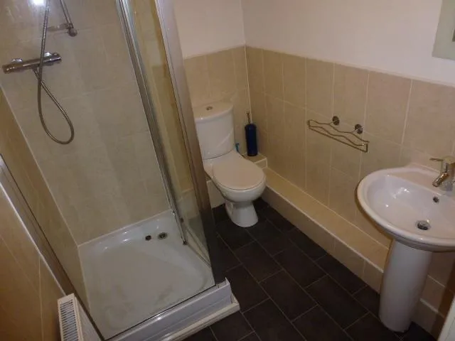 Holywell Drive, Warrington, WA1, photo 10