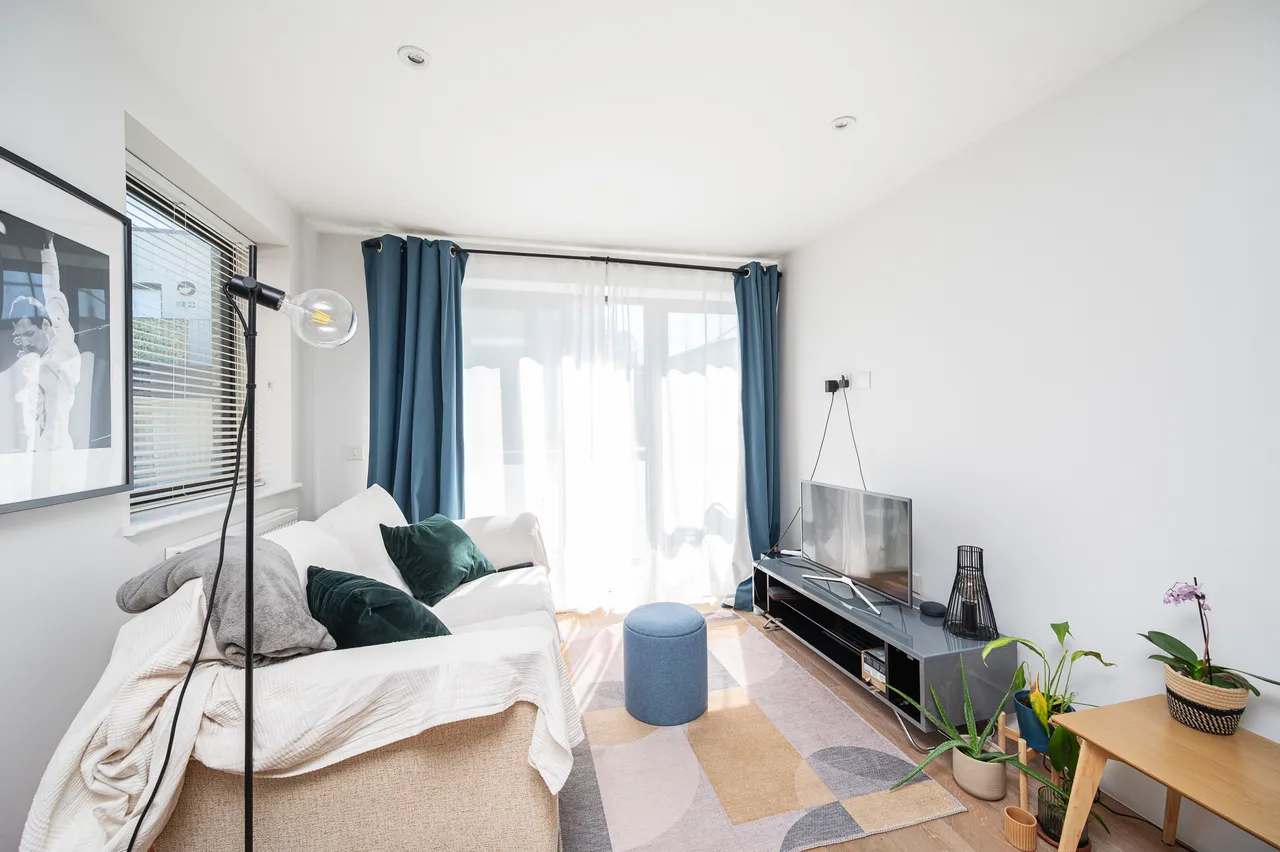 Flat 7, Linea Court, London, photo 2