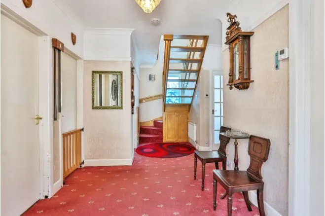 Elgin Road, Poole, BH14, photo 5