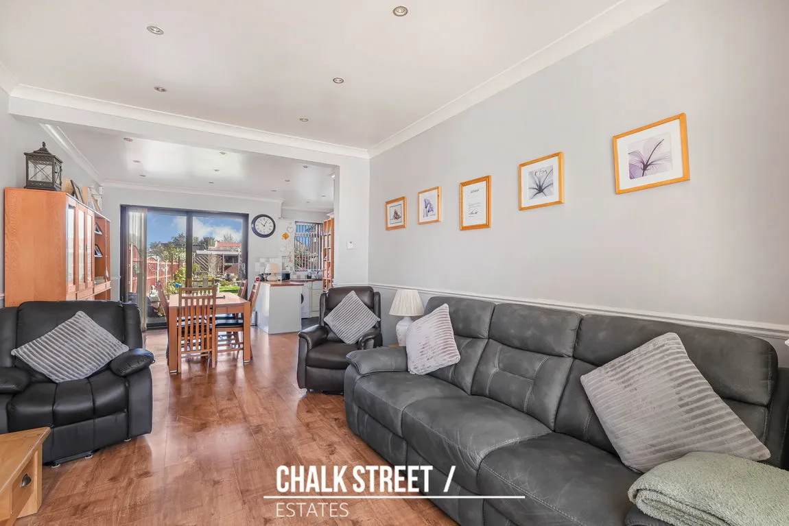 Havering Road, Romford, RM1 4QU, photo 4