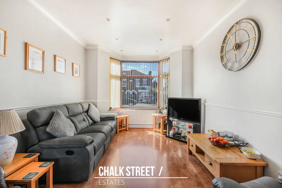 Havering Road, Romford, RM1 4QU, photo 2