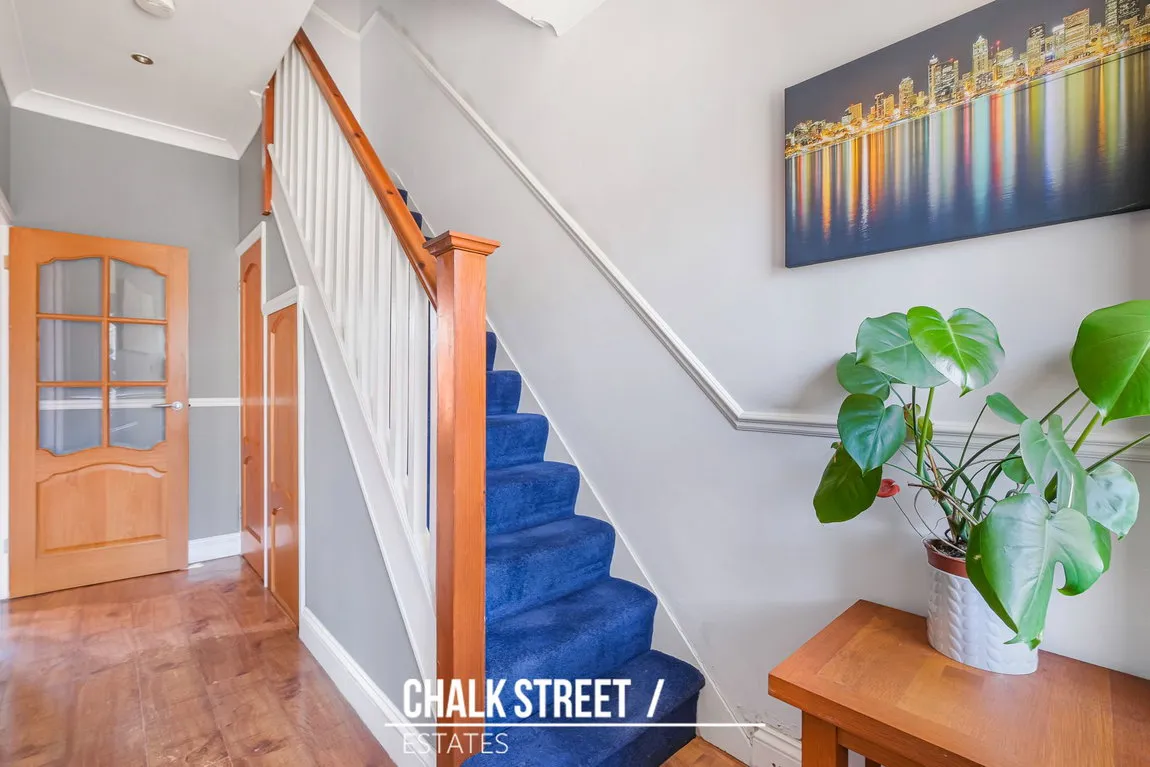 Havering Road, Romford, RM1 4QU, photo 11