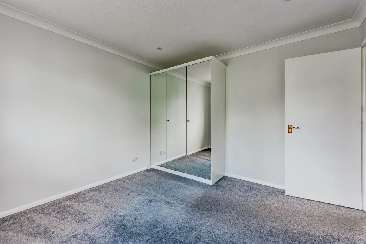 The Willows, Redhill, RH1, photo 6