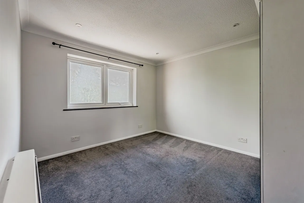 The Willows, Redhill, RH1, photo 5