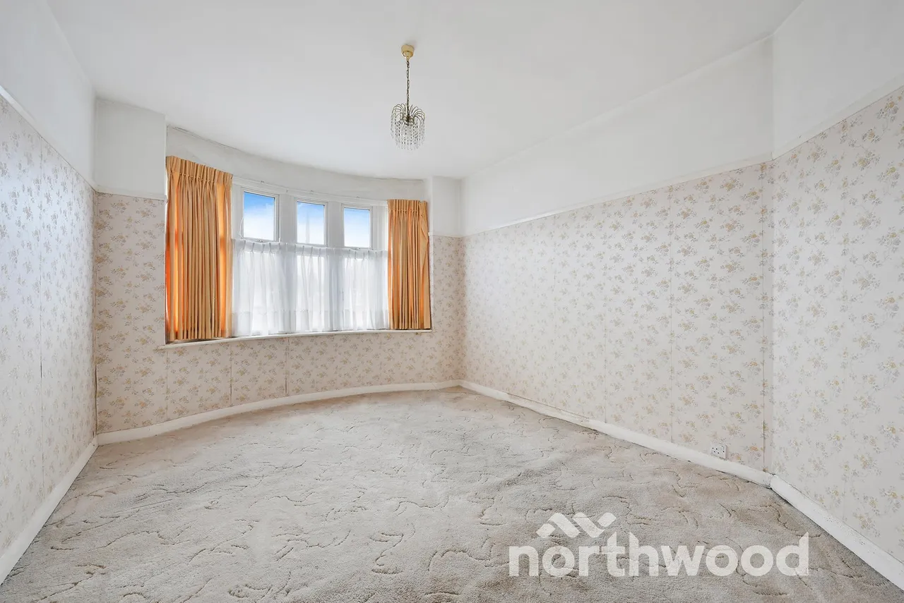 Preston Drive, Ewell, KT19, photo 9