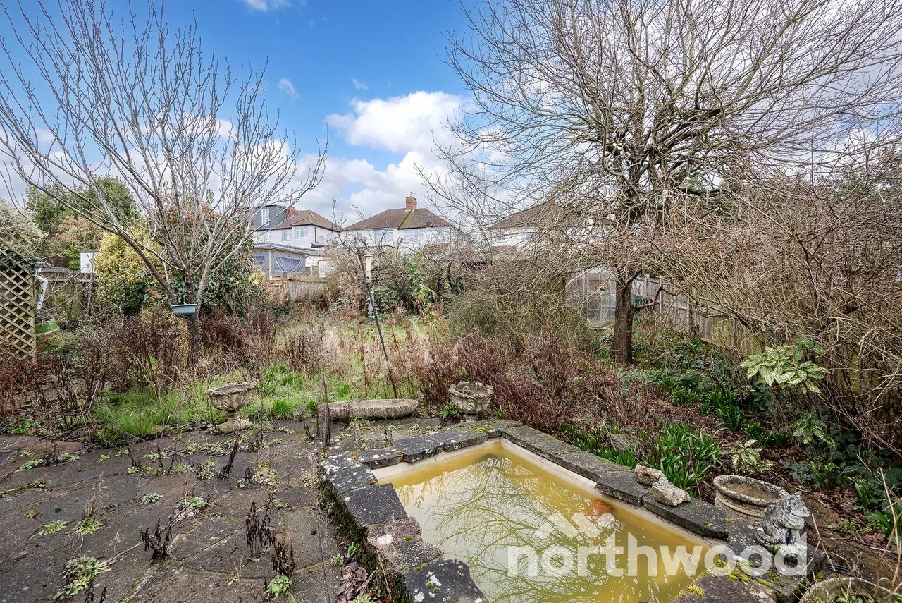 Preston Drive, Ewell, KT19, photo 6