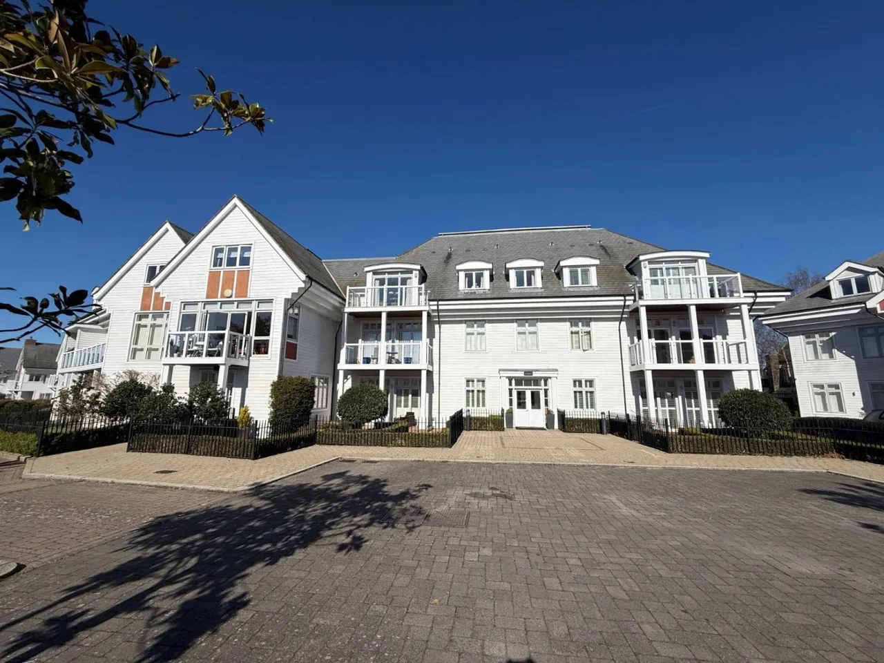 Rougemont, Kings Hill, ME19, photo 14