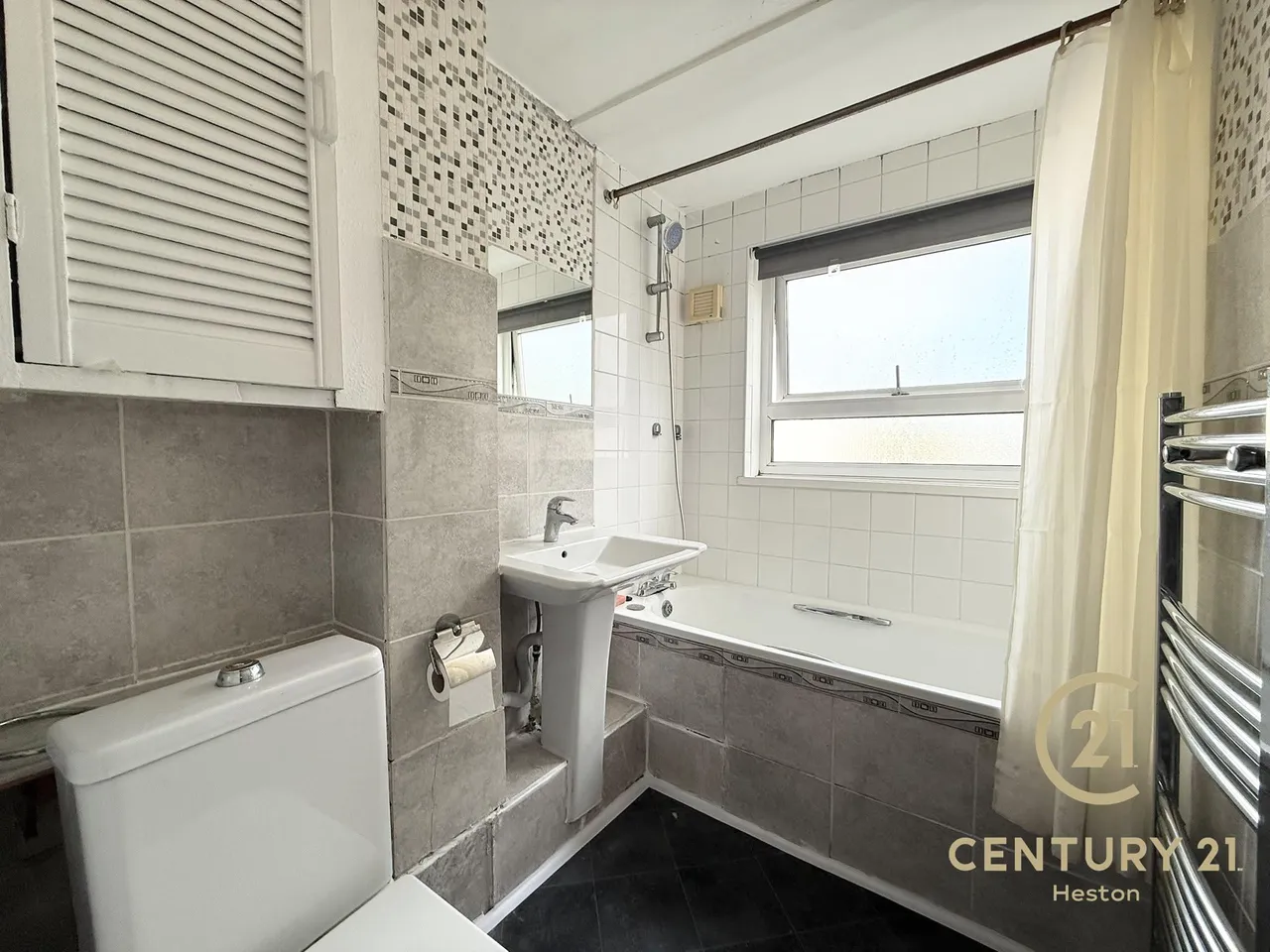 Parkfield Drive, Northolt, UB5, photo 10