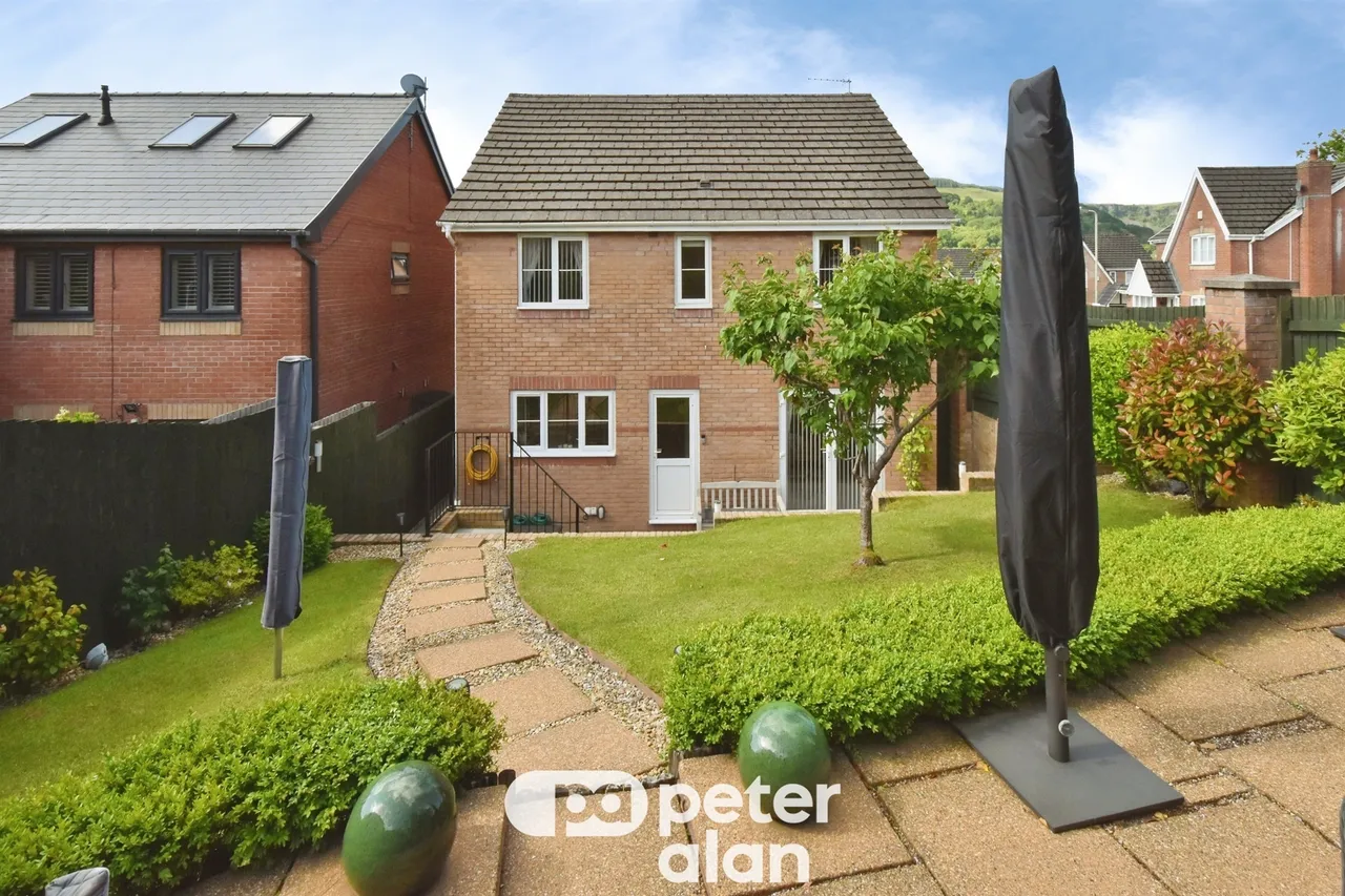 The Rise, Aberdare, CF44, photo 25