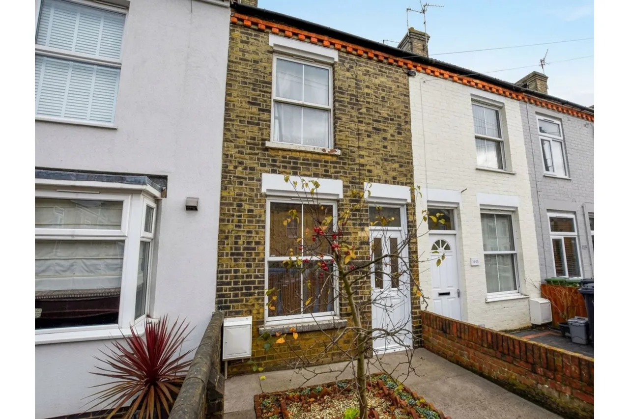2 bed house to rent, Bourges Boulevard, Peterborough, PE1