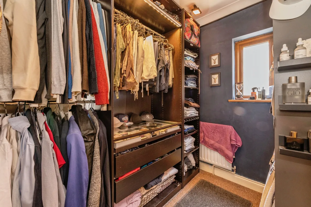 Central Avenue, South Ockendon, RM15, photo 16