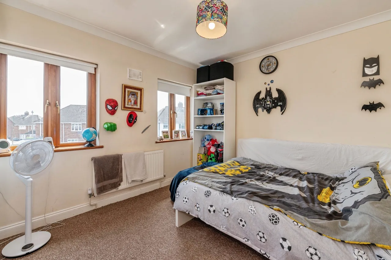 Central Avenue, South Ockendon, RM15, photo 12