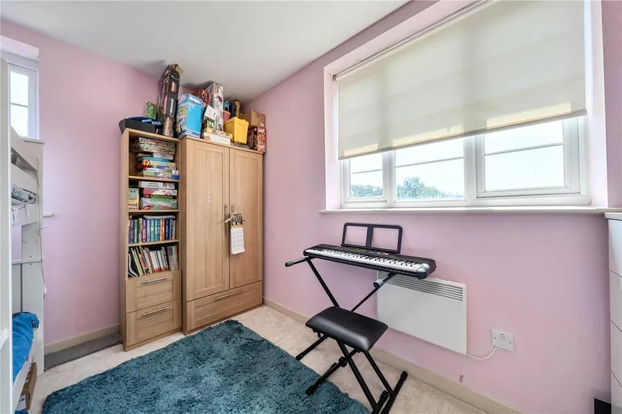 Bakersgate Gardens, Pirbright, GU24, photo 16