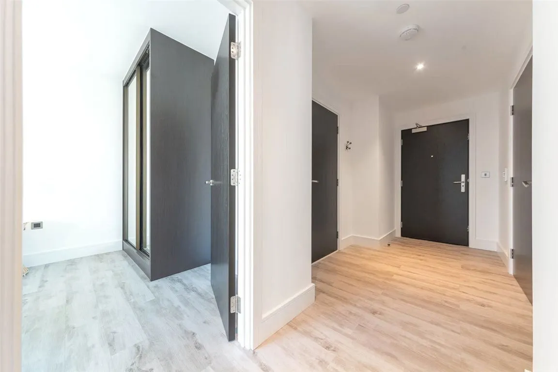 Portal Way, North Acton, photo 7