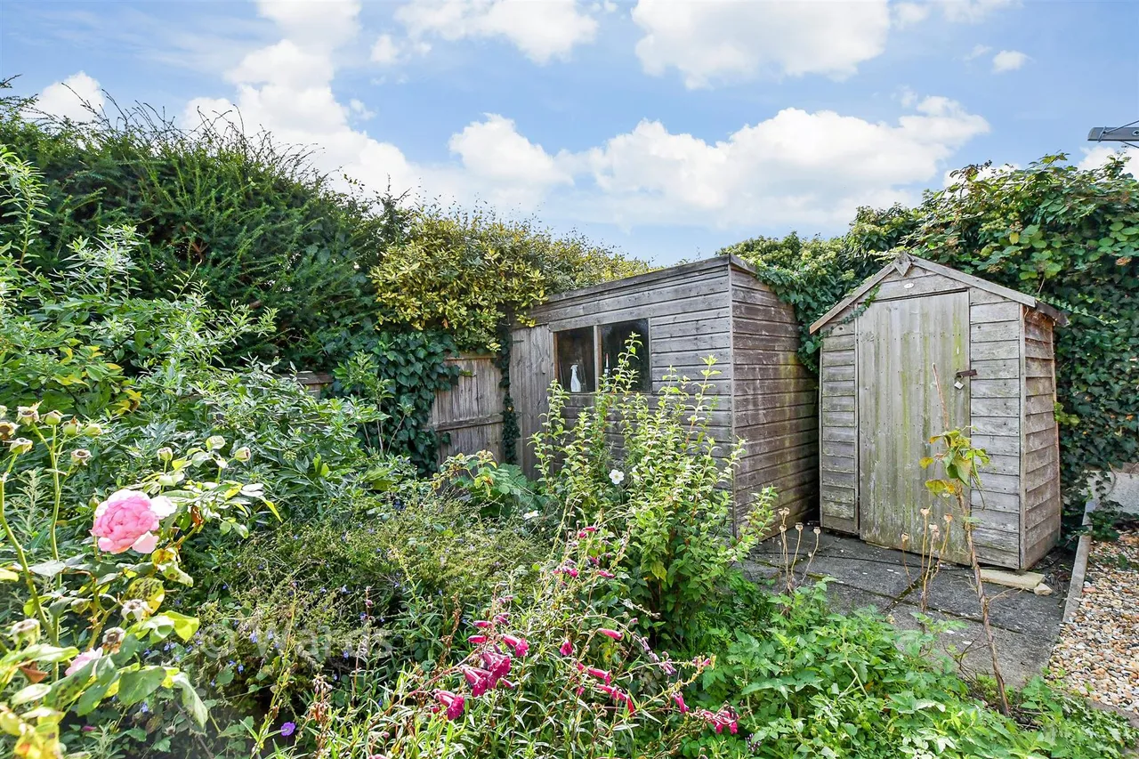 Queens Avenue, Broadstairs, CT10, photo 12