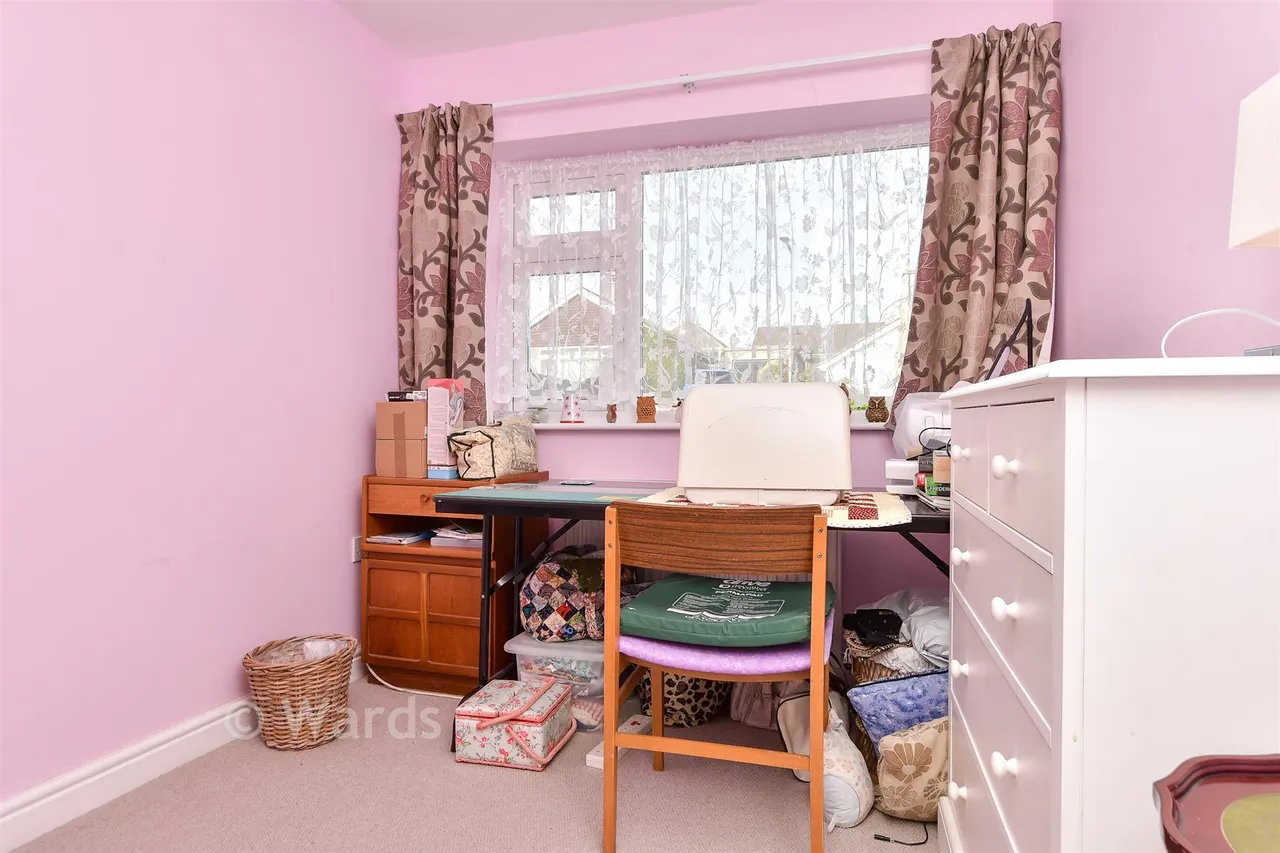 Queens Avenue, Broadstairs, CT10, photo 7