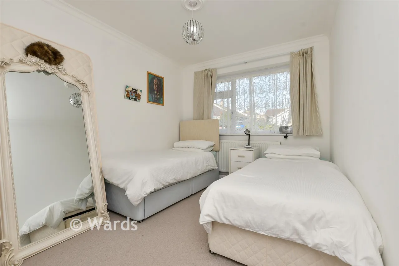 Queens Avenue, Broadstairs, CT10, photo 6
