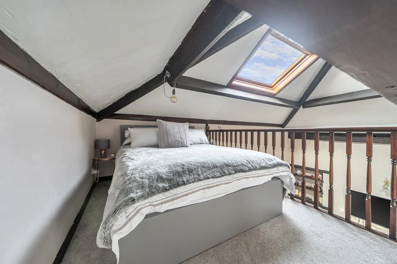 Briestfield Road, Grange Moor, WF4, photo 8