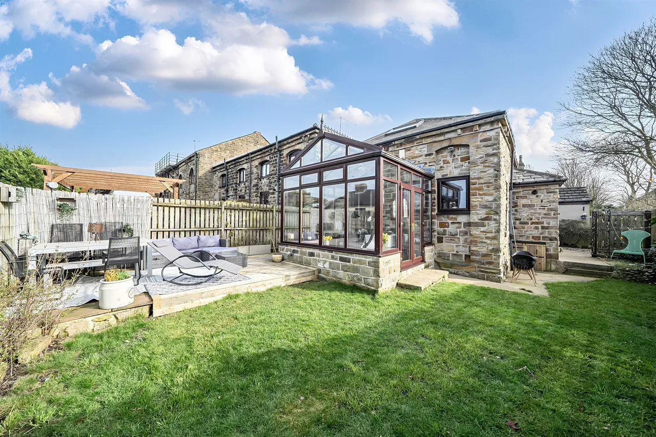 Briestfield Road, Grange Moor, WF4, photo 15