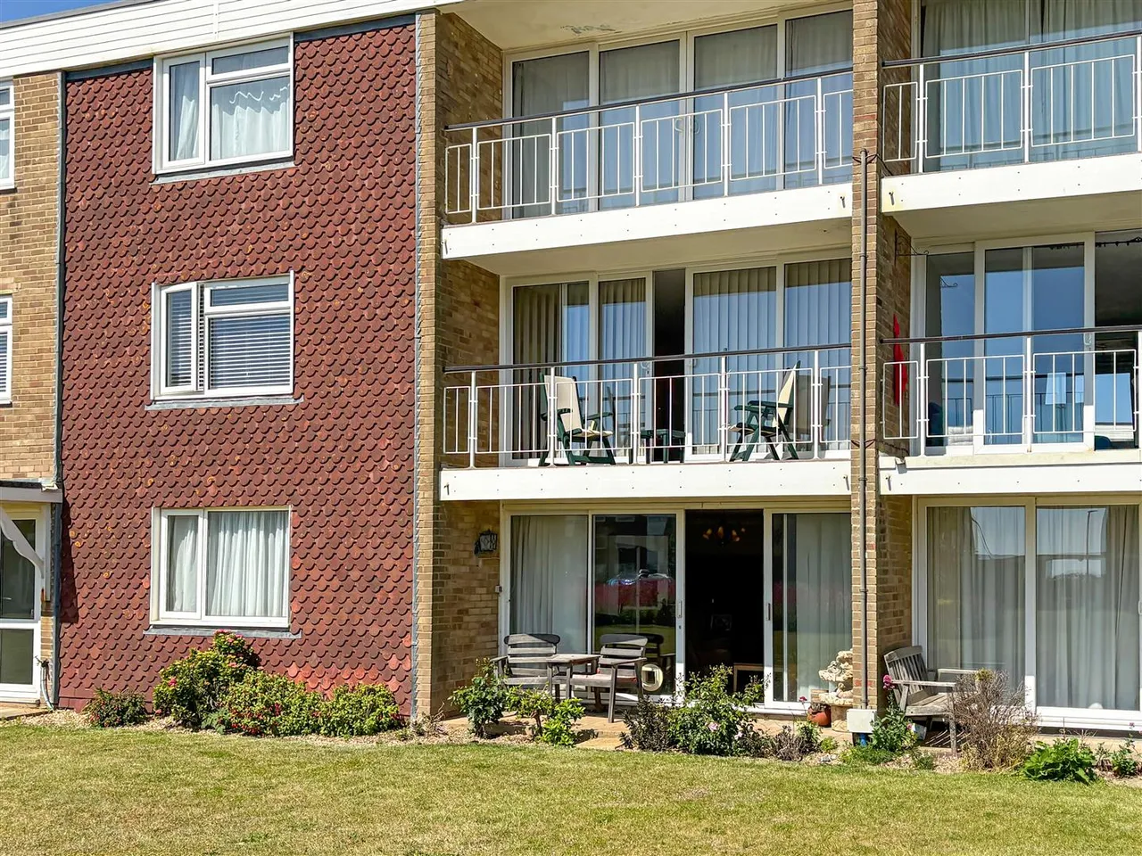 Overstrand Avenue, Rustington, photo 12