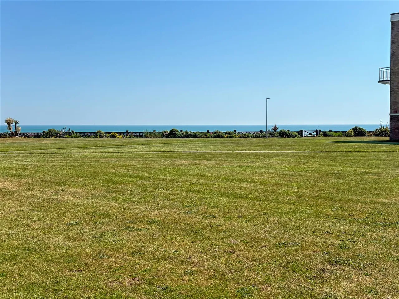 Overstrand Avenue, Rustington, photo 14
