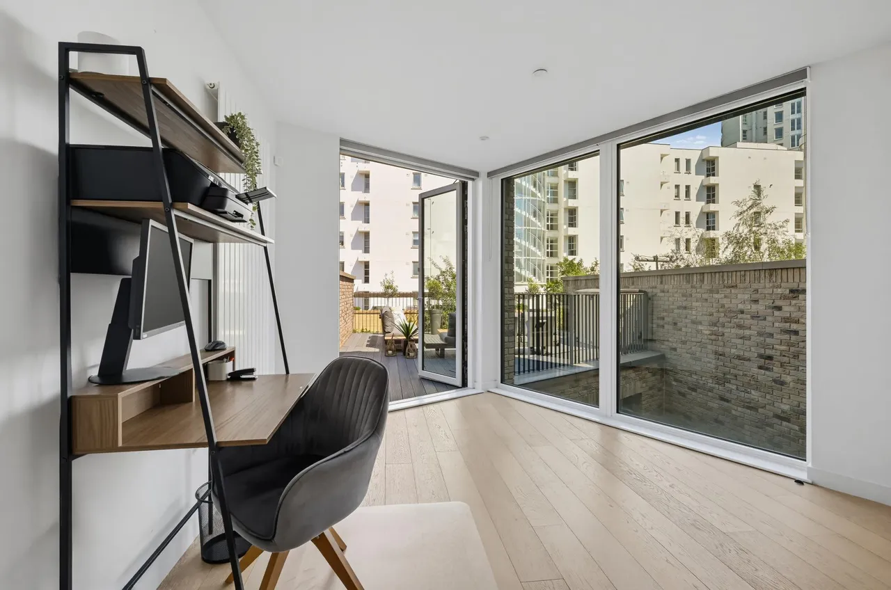 Starboard Way, Royal Wharf, E16, photo 22
