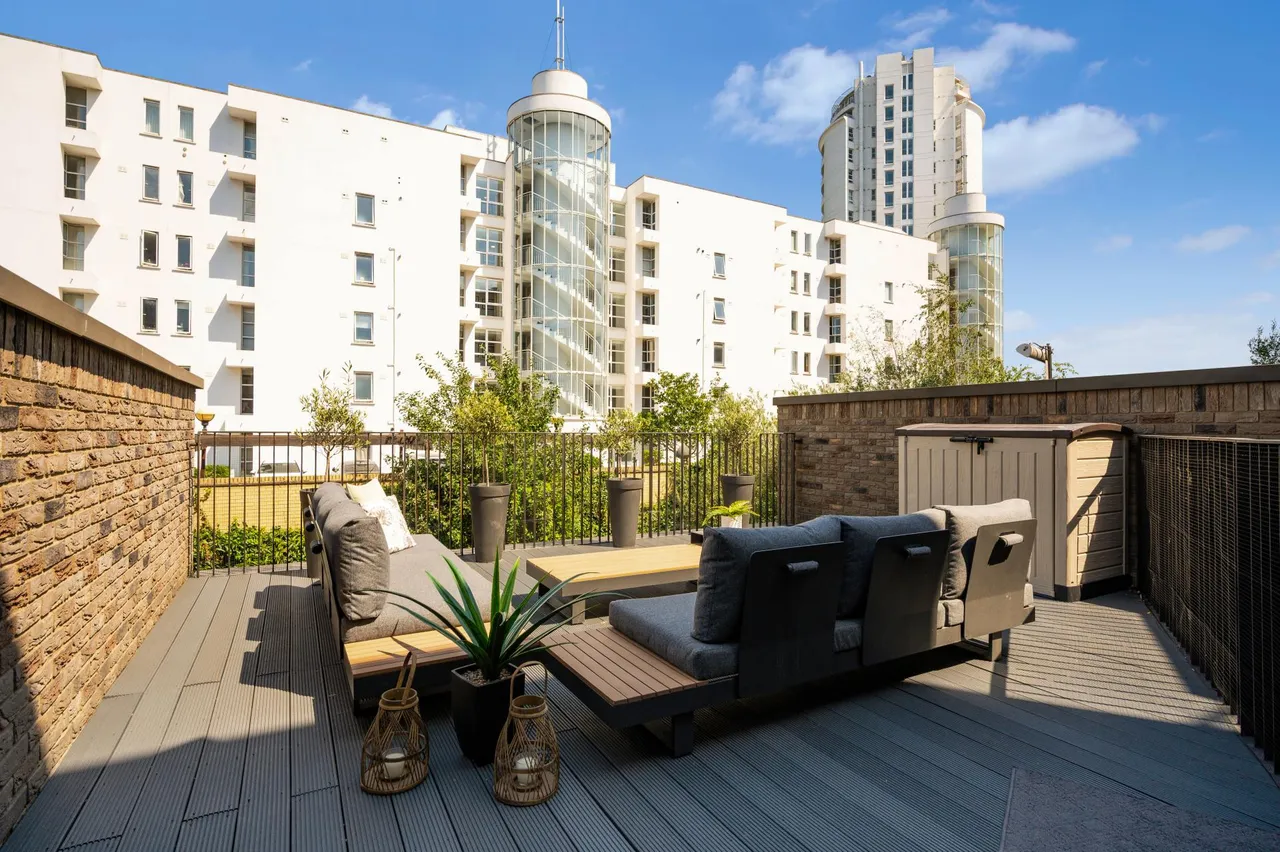 Starboard Way, Royal Wharf, E16, photo 24