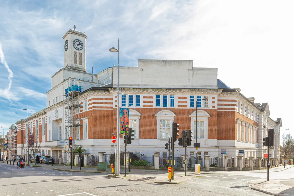 Winchester Street, London, W3, photo 9