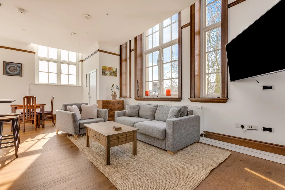Winchester Street, London, W3, photo 11