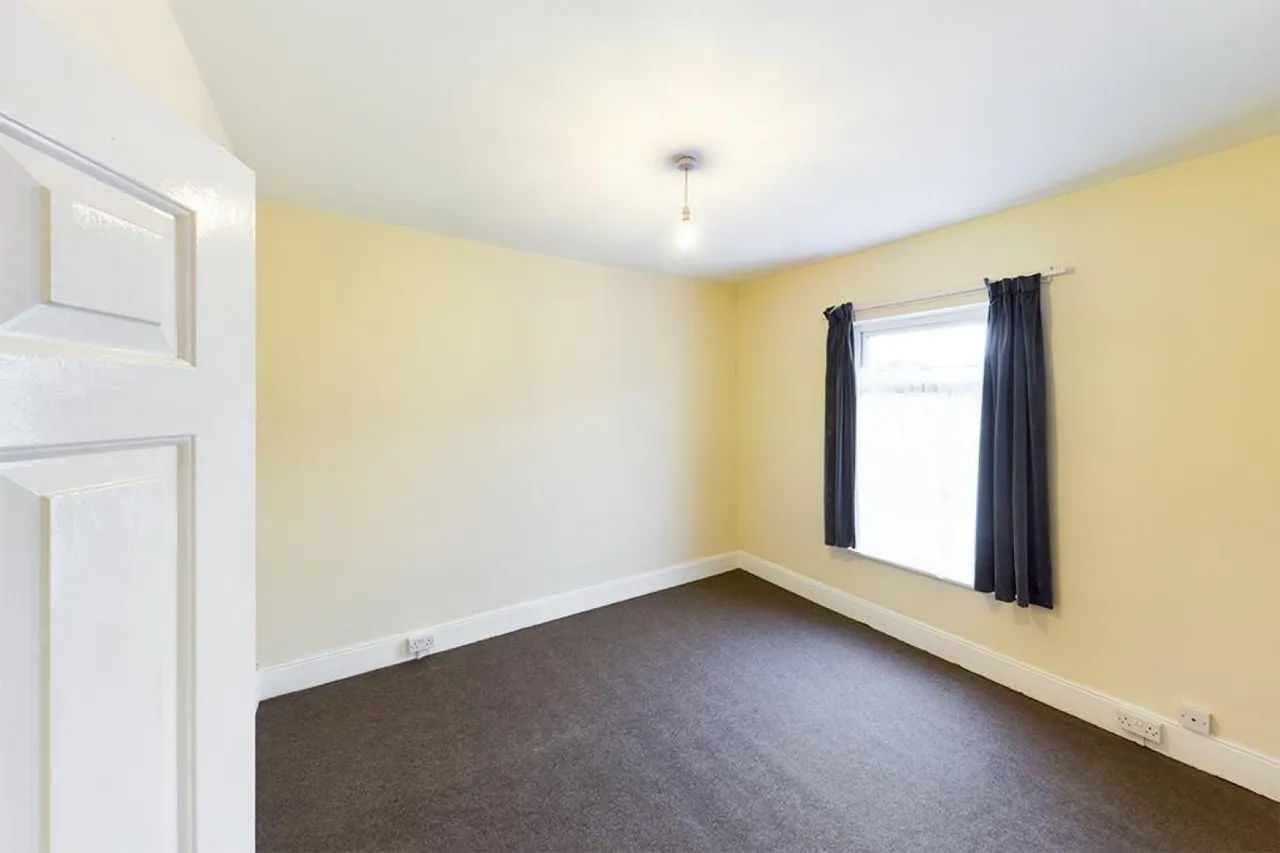 Aberdeen Road, SO17, photo 8