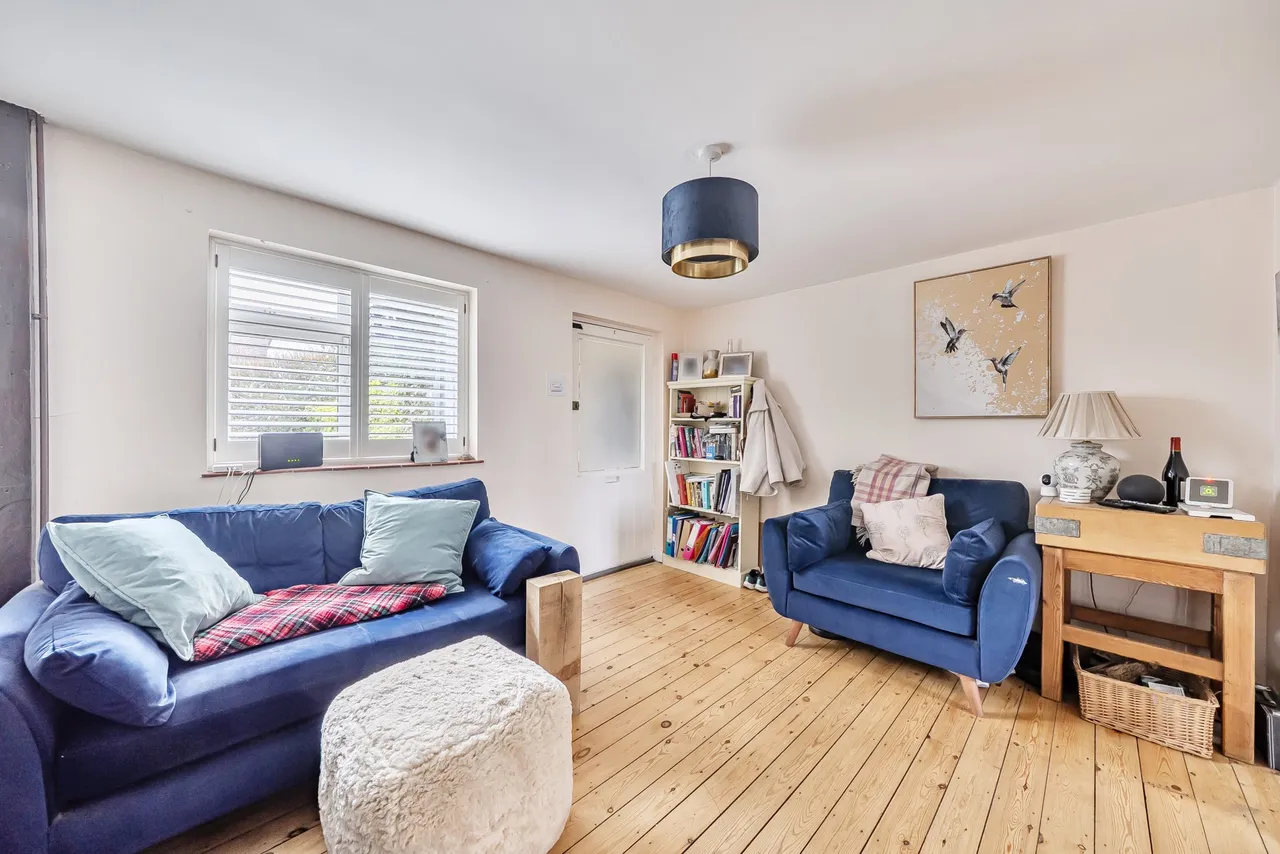 Nursery Terrace, Hook Road, North Warnborough, RG29 1ER, photo 3