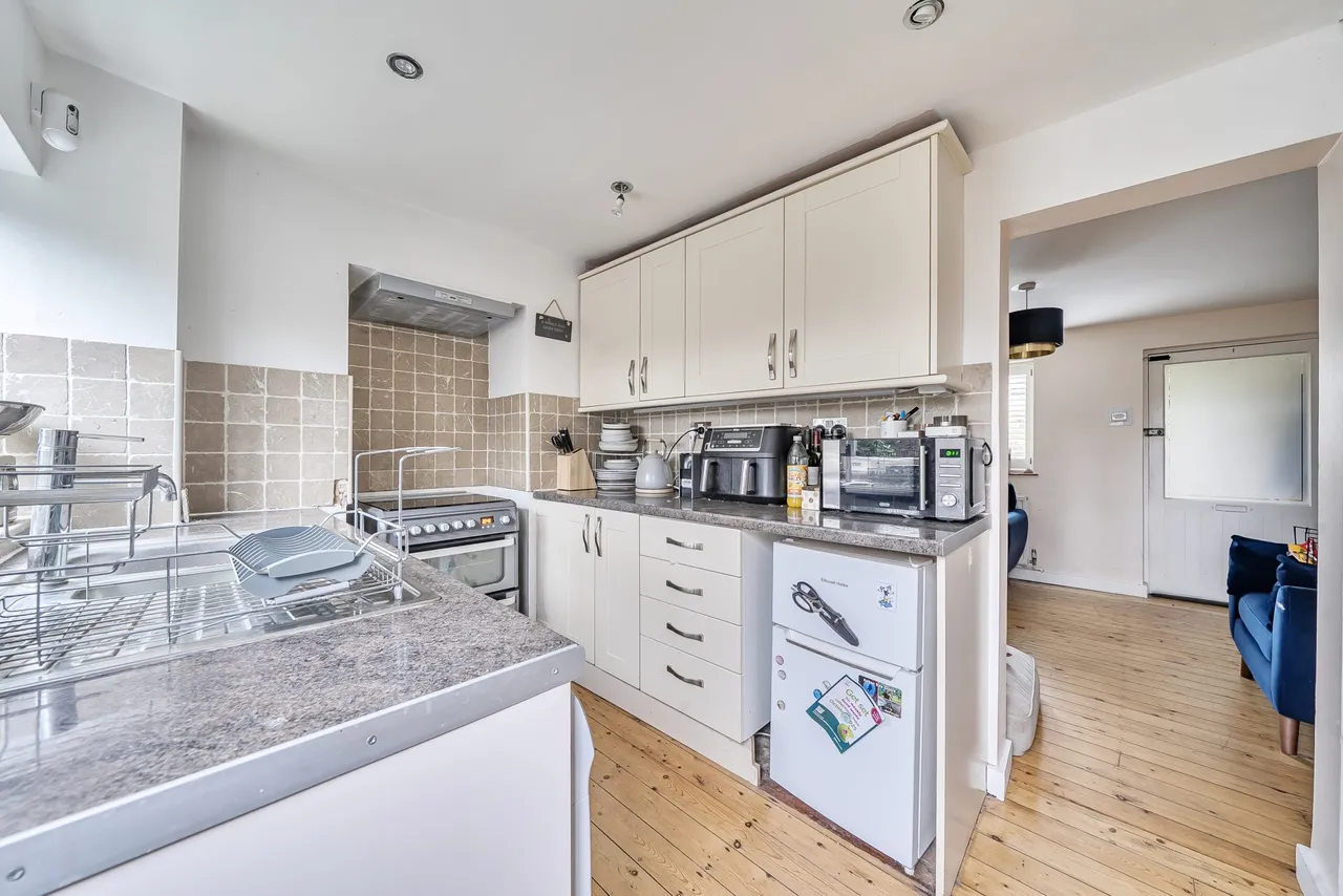 Nursery Terrace, Hook Road, North Warnborough, RG29 1ER, photo 4