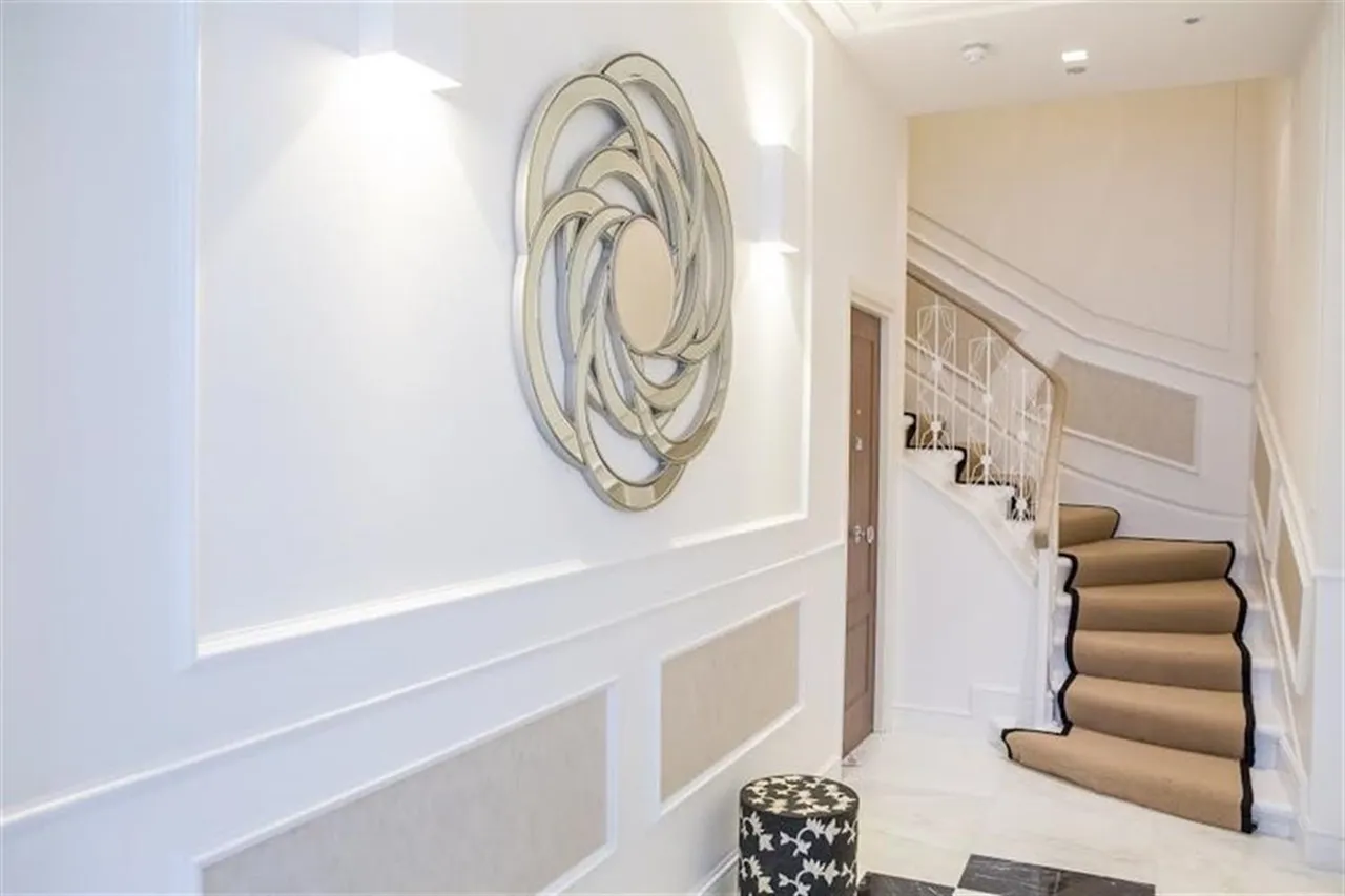London, W2 4NP, photo 13