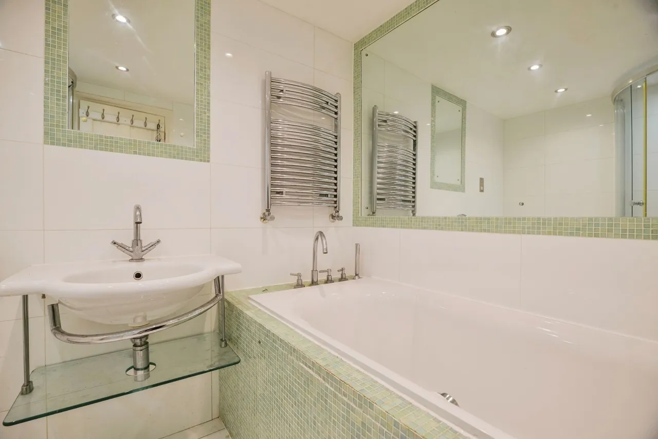High Street, Yarm, TS15, photo 6