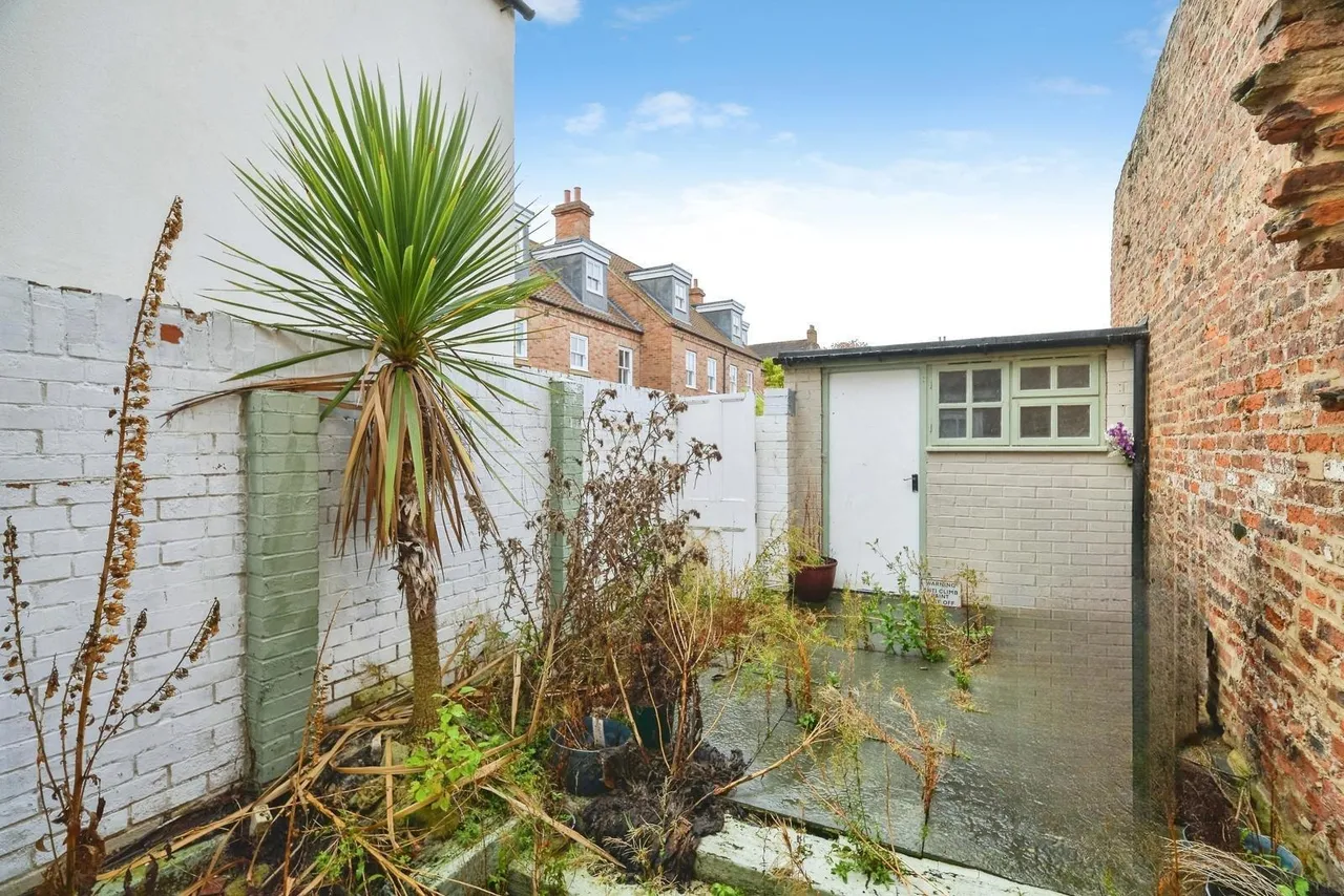 High Street, Yarm, TS15, photo 11