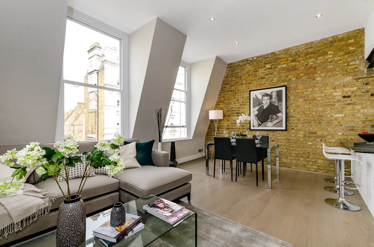 2 bed flat for sale — Flat 6, 39A Queens Gate Gardens, London