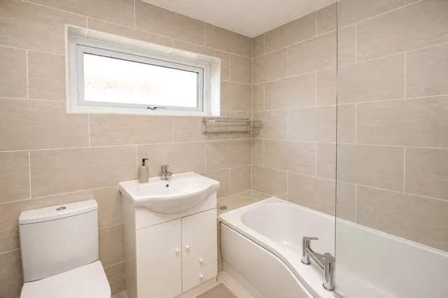 Kestrel Close, Lammack, BB1, photo 13