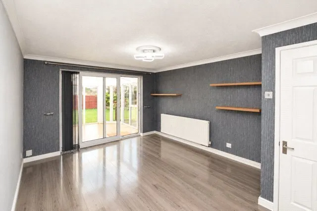 Kestrel Close, Lammack, BB1, photo 4