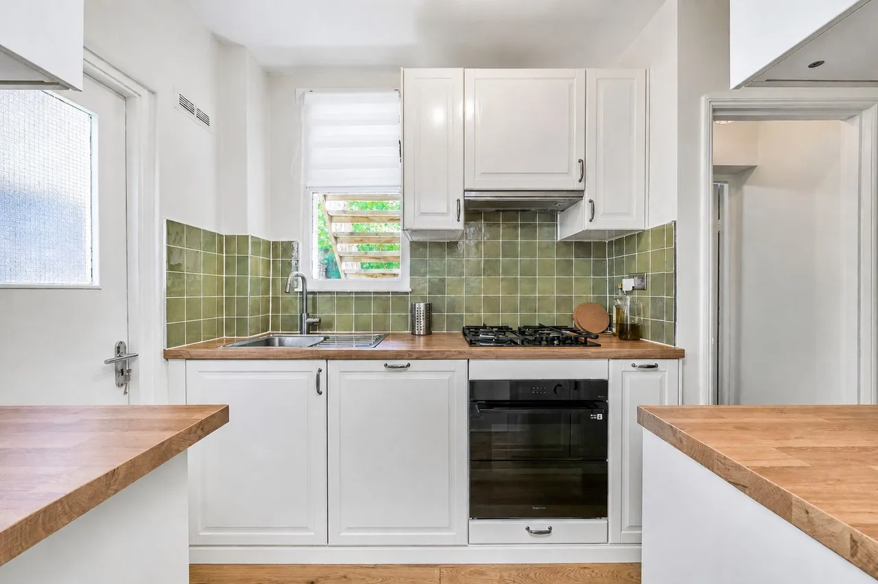 Vanderbilt Road, Earlsfield, London, SW18, photo 2