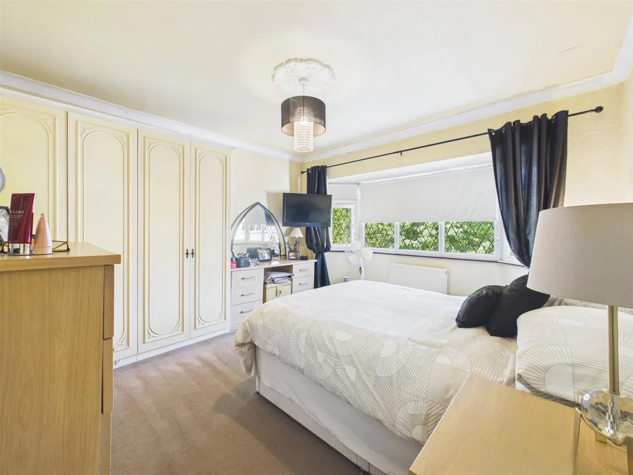 Hillcroft Crescent, Ruislip, HA4 9HL, photo 9