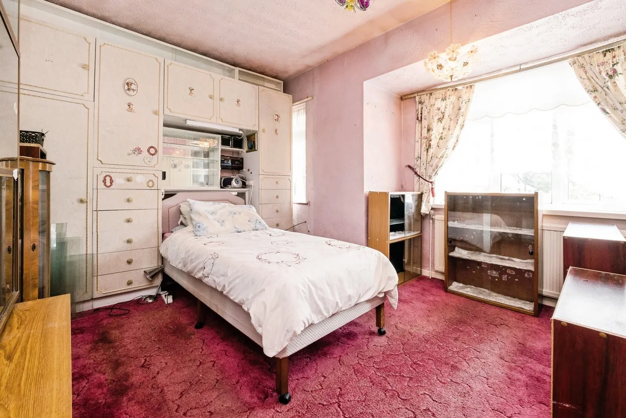 Finchingfield Avenue, Woodford Green, IG8, photo 8