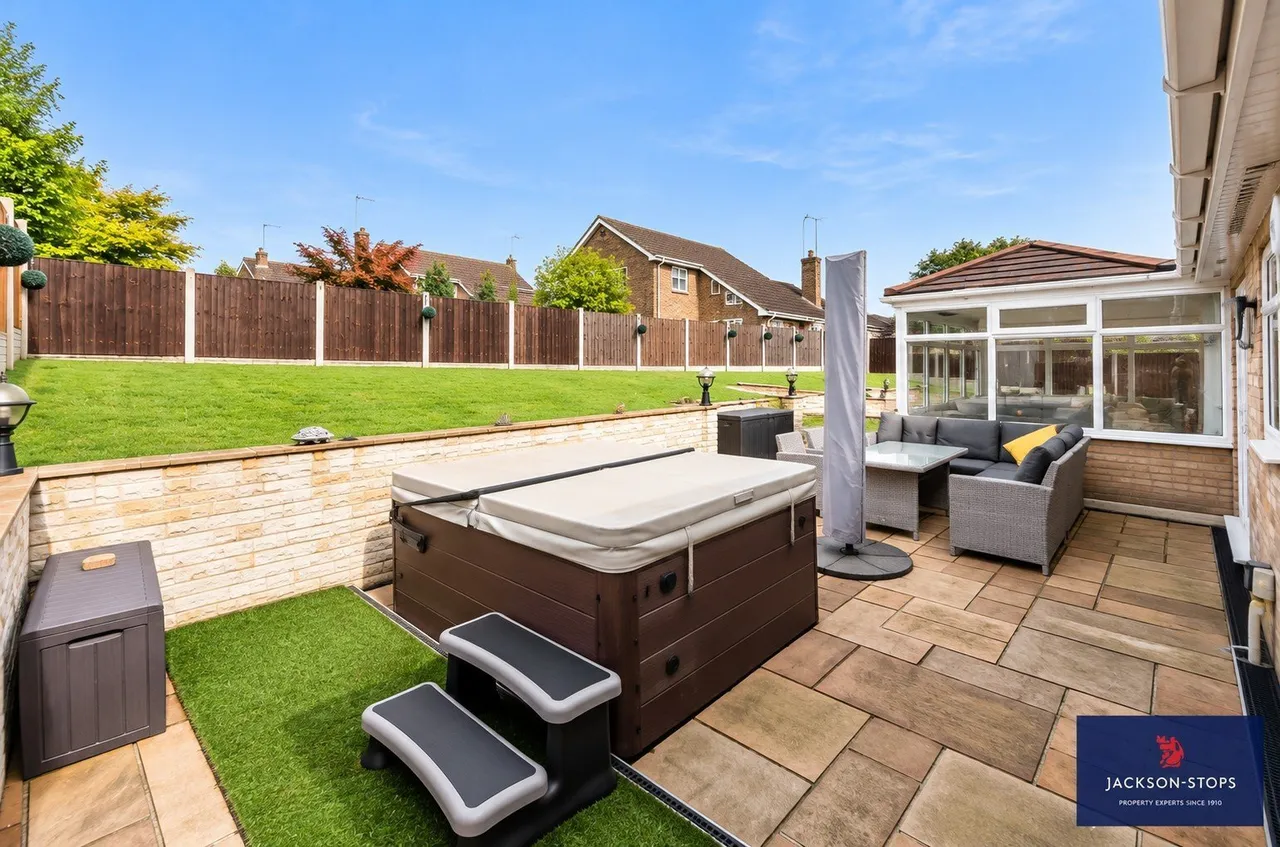 Glenfield Drive, Great Doddington, NN29, photo 17