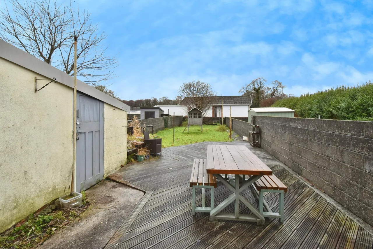 Walter Road, Ammanford, SA18, photo 14