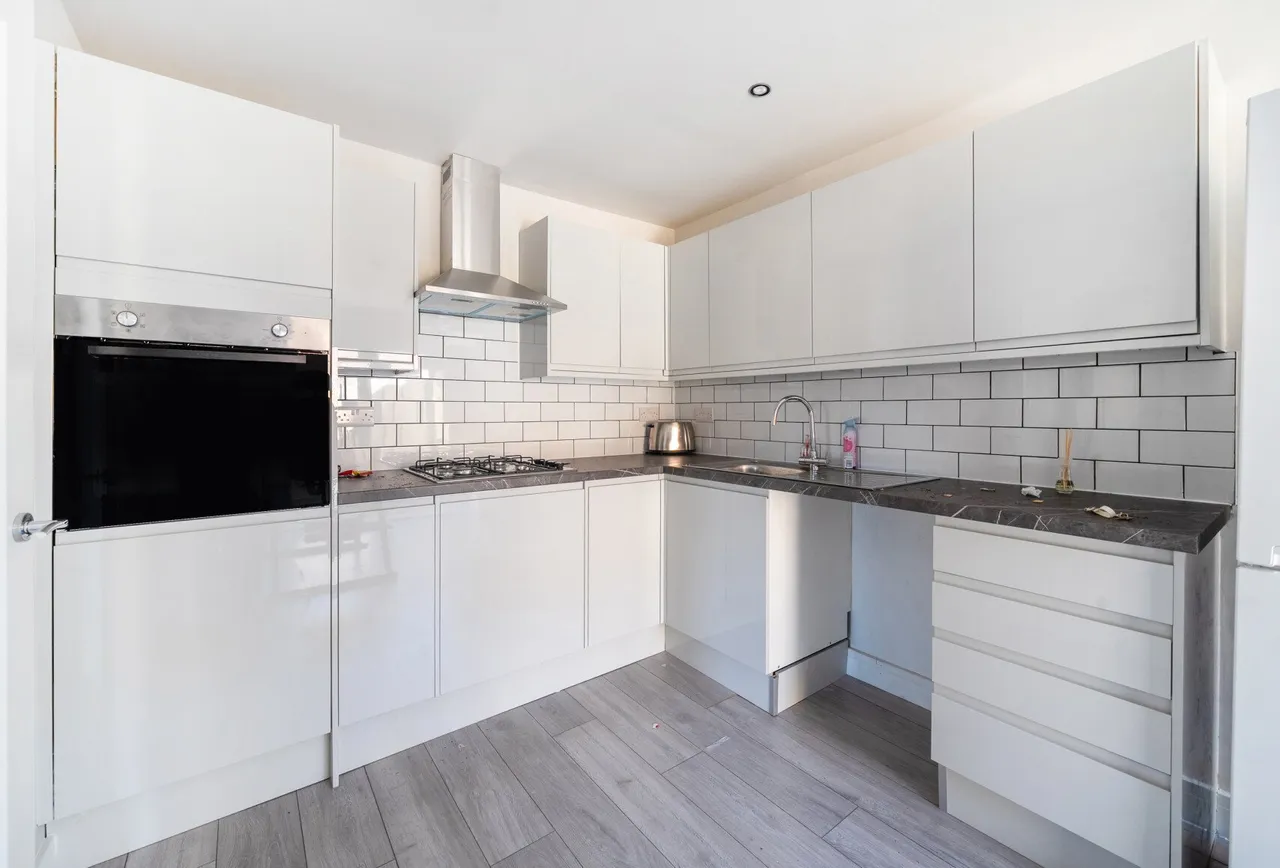 Windermere Road, Gloucestershire, Hatherley, GL51 3PU, photo 3