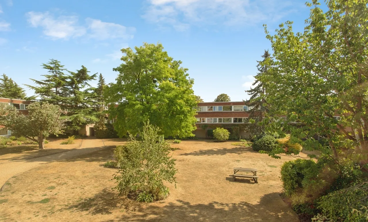Gilmerton Court, Trumpington, CB2, photo 14
