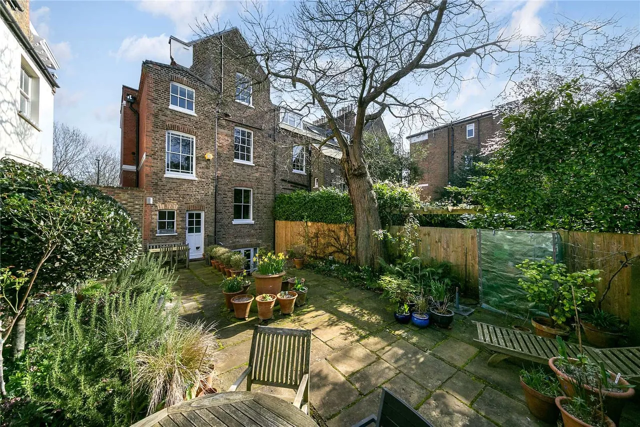 Queens Road, Richmond, Surrey, TW10 6JW, photo 12