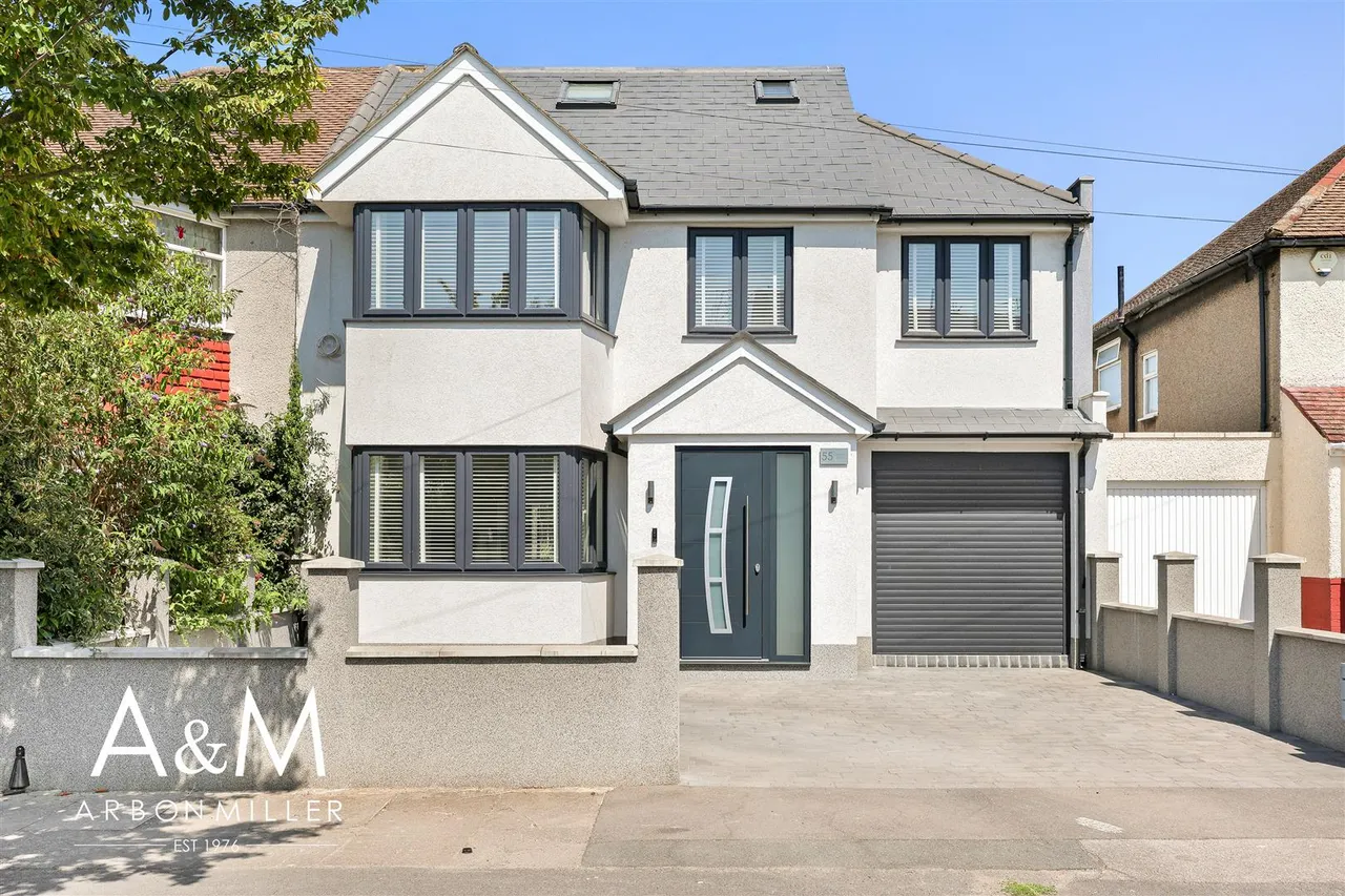 Felstead Avenue, Clayhall, Essex, Ilford, IG50QH, photo 42